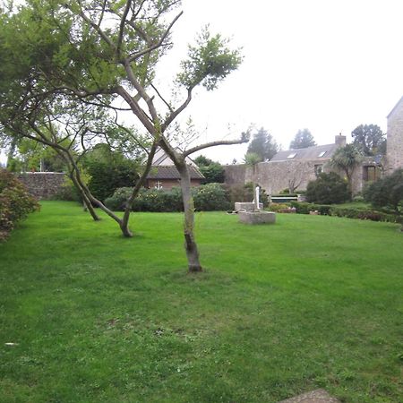 Appartement Les Embruns à Saint-Vaast-la-Hougue Extérieur photo